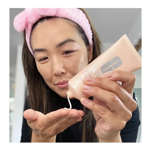 Clinique Moisture Surge Overnight Mask, NEW - Full Size 3.4 oz/100 ml - Picture 6 of 12